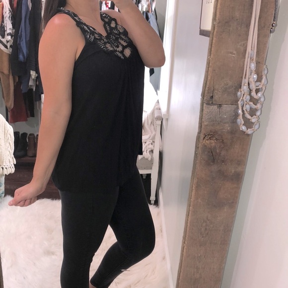 Pleione size medium black sleeveless top - Picture 1 of 5